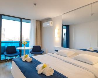 Winsome Sea View Aparthotel In Orbi City Batumi - Batum - Habitación
