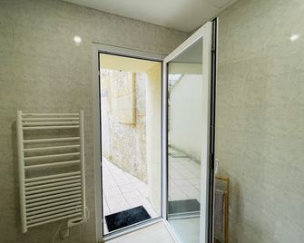 Bel appartement avec cour privée - Saint-Jean-d'Angély