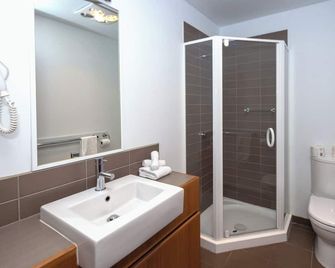 Central Hotel Hobart - Hobart - Bathroom