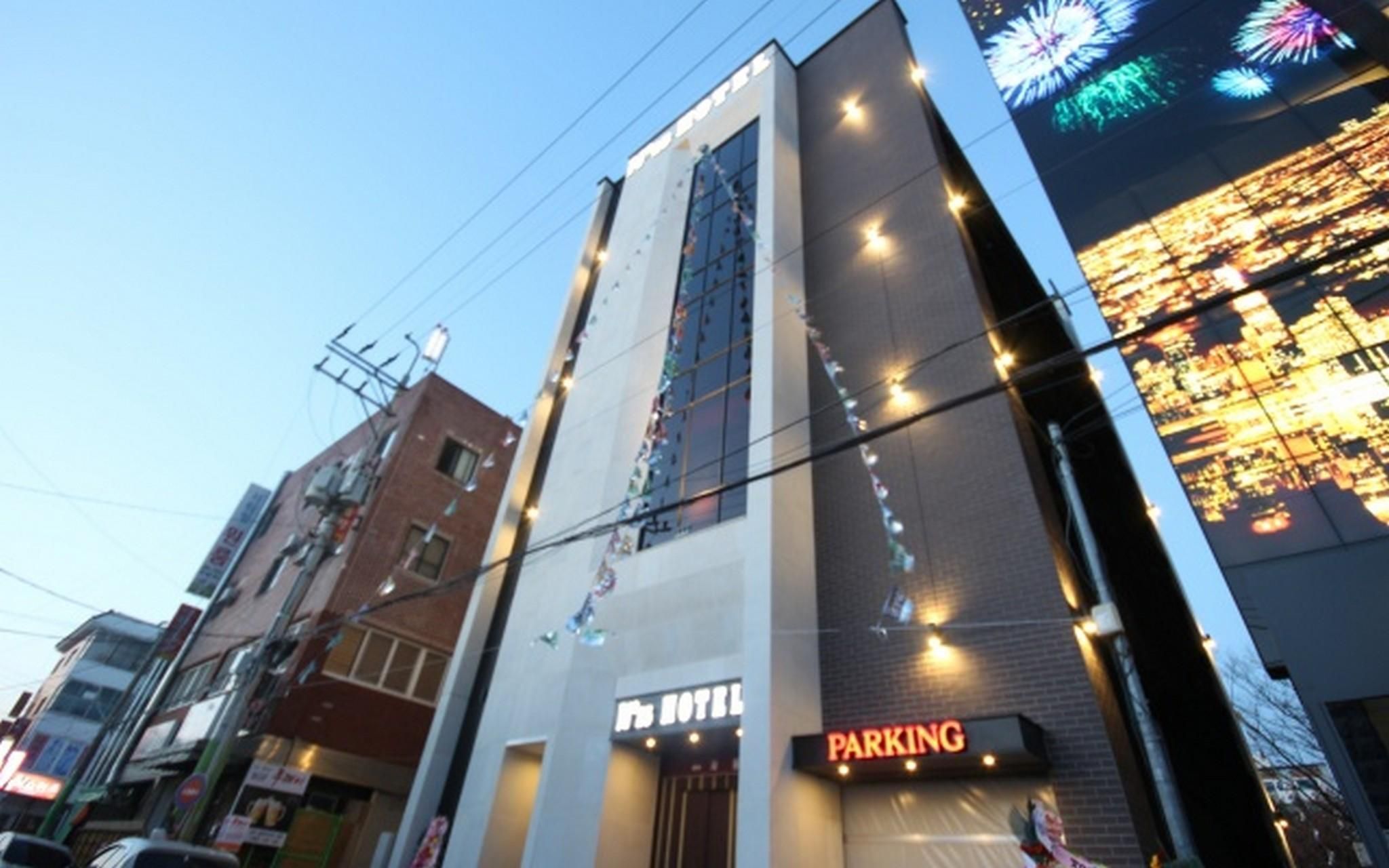 Changwon Myeongseo-dong No. 25 Hotel Convention Branch