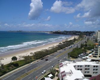 Beachfront Towers - Maroochydore - Beach