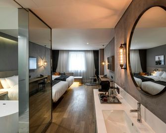 Hotel28 Myeongdong - Seoul - Bedroom