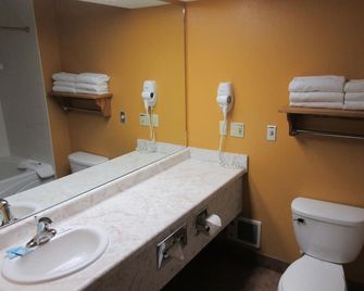 Parkfield Inn - Warsaw - Warsaw - Bathroom