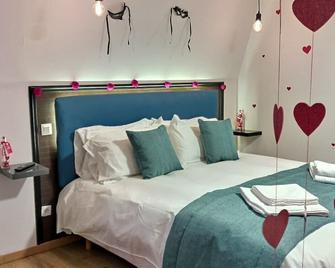 Les Suites Fénelon - Le Cateau-Cambrésis - Chambre