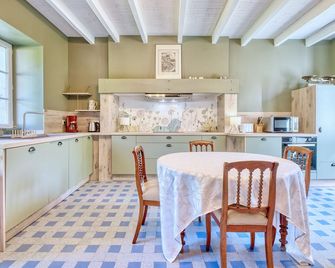 Les Orchidées - Razac-sur-l'Isle - Keuken