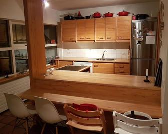 Child friendly home close to downtown Reykjavik - ريكيافيك - مطبخ