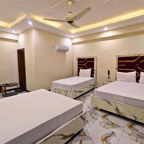 Blue Sky Hotel image 1