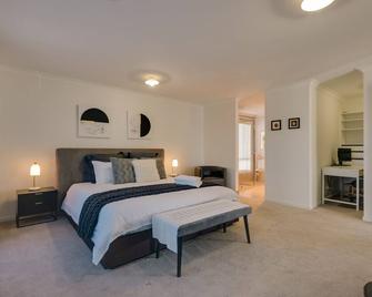 Stayau Cozy Holiday House 4brm Big Group Tarneit - Tarneit - Bedroom