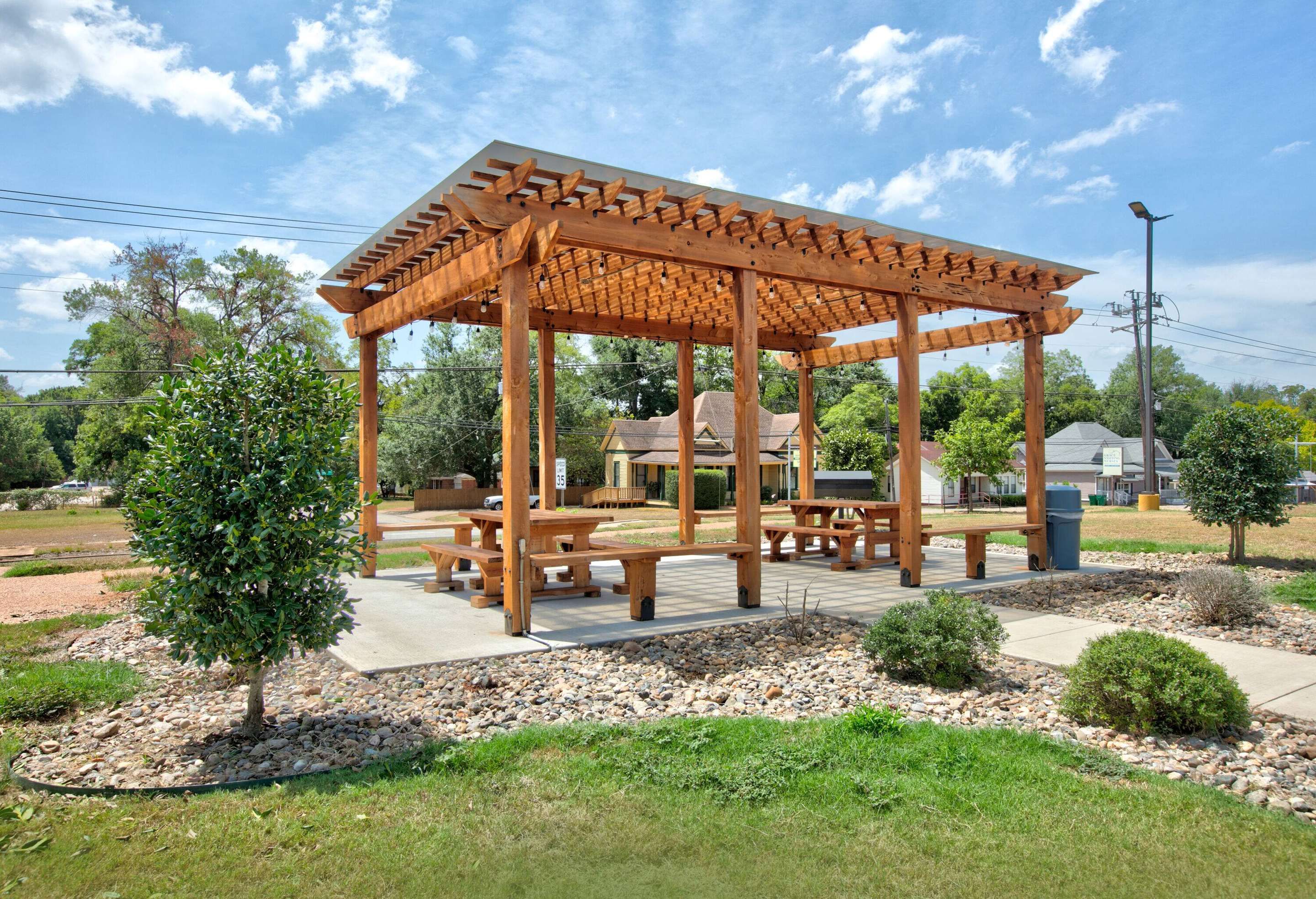 Super 8 by Wyndham Palestine - Palestine - Patio