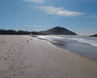 Pousada da Ferrugem - Garopaba - Playa