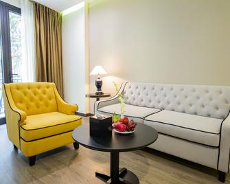 Hotel Sapa Square Affiliated by Melia - Sa Pa - Living room