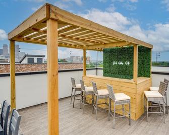 Chic Atlanta Vacation Rental ~ 1 Mi to Downtown! - Atlanta - Balcó