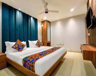 Fabhotel Rolt - Ludhiāna - Спальня