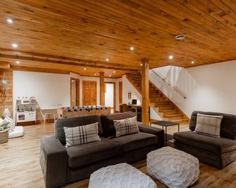 Chalet La Canopée - Spa, Bike, Ski Mont-Tremblant - Saint-Faustin-Lac-Carré - Вітальня