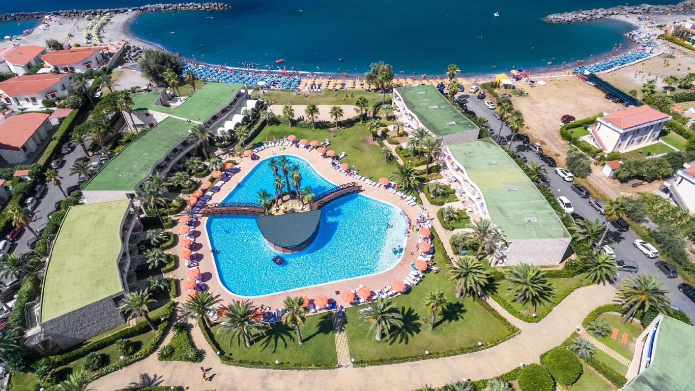 كلوب ريزيدنس لا كاستيلانا