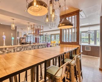 Premier Inn Oxford City Centre - Westgate - Oxford - Bar
