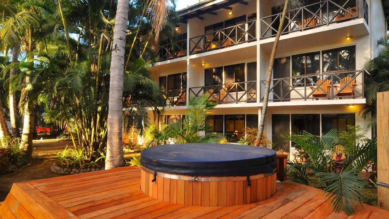 أواسيز بالمز هوتل