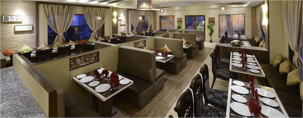 Crystal County Resort - Lonavala - Restaurant