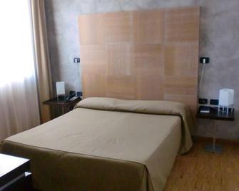 Locanda Corte Girlanda - Bussolengo - Slaapkamer