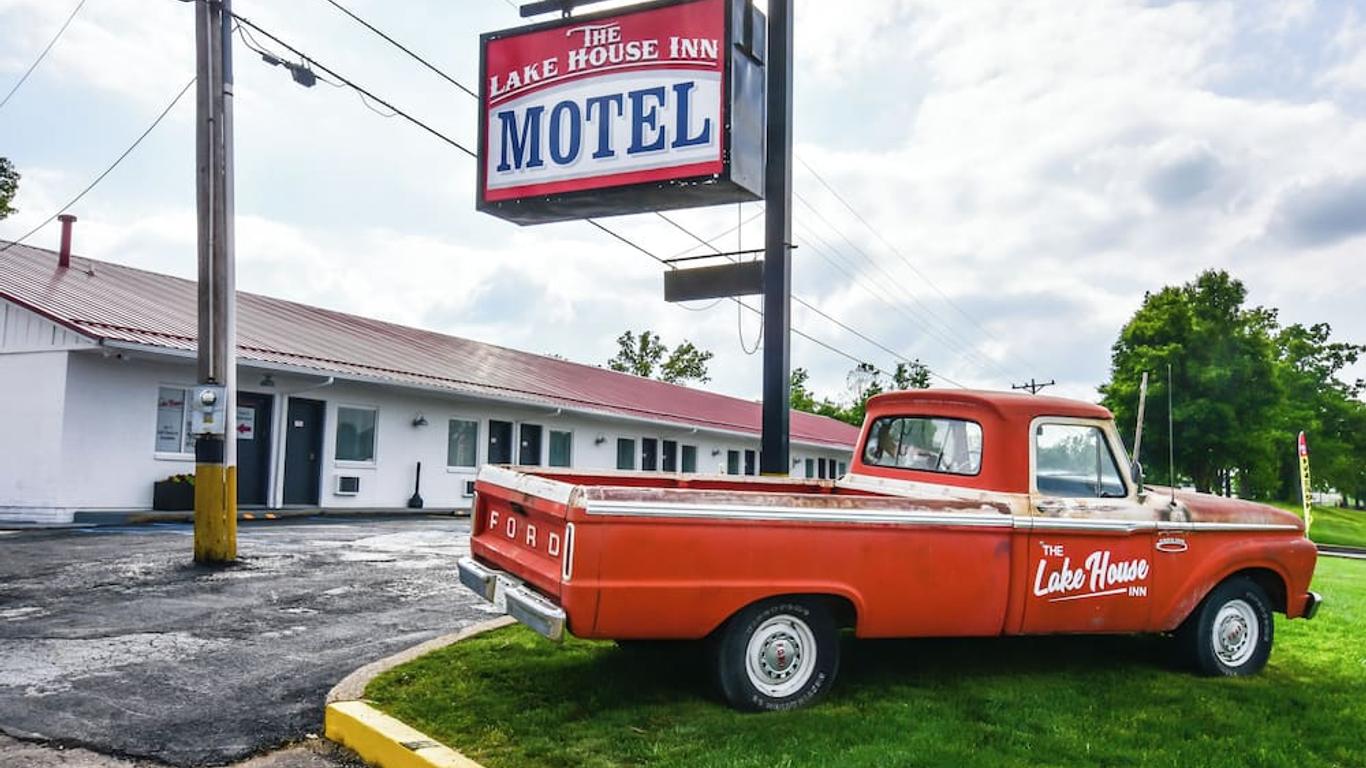The Lake House Inn