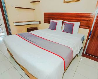 Aurora Rooms at Green Lake View Apartment - Giacarta - Camera da letto