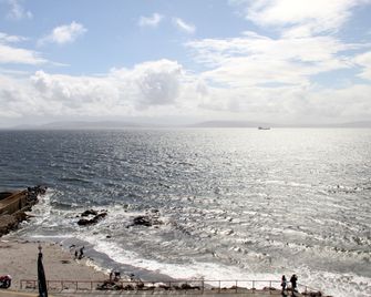 Galway Bay Sea View Apartments - Galway