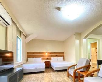 Garden Villa Hotel - Tamuning - Bedroom