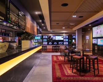 Palms Hotel - סידני - בר