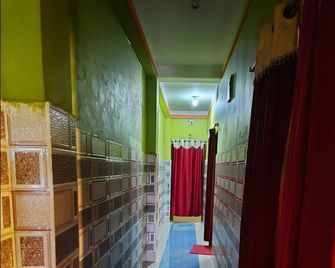 Dhamstay Hotel Sun Plaza Near Konark Sun Temple - Konark - Hallway