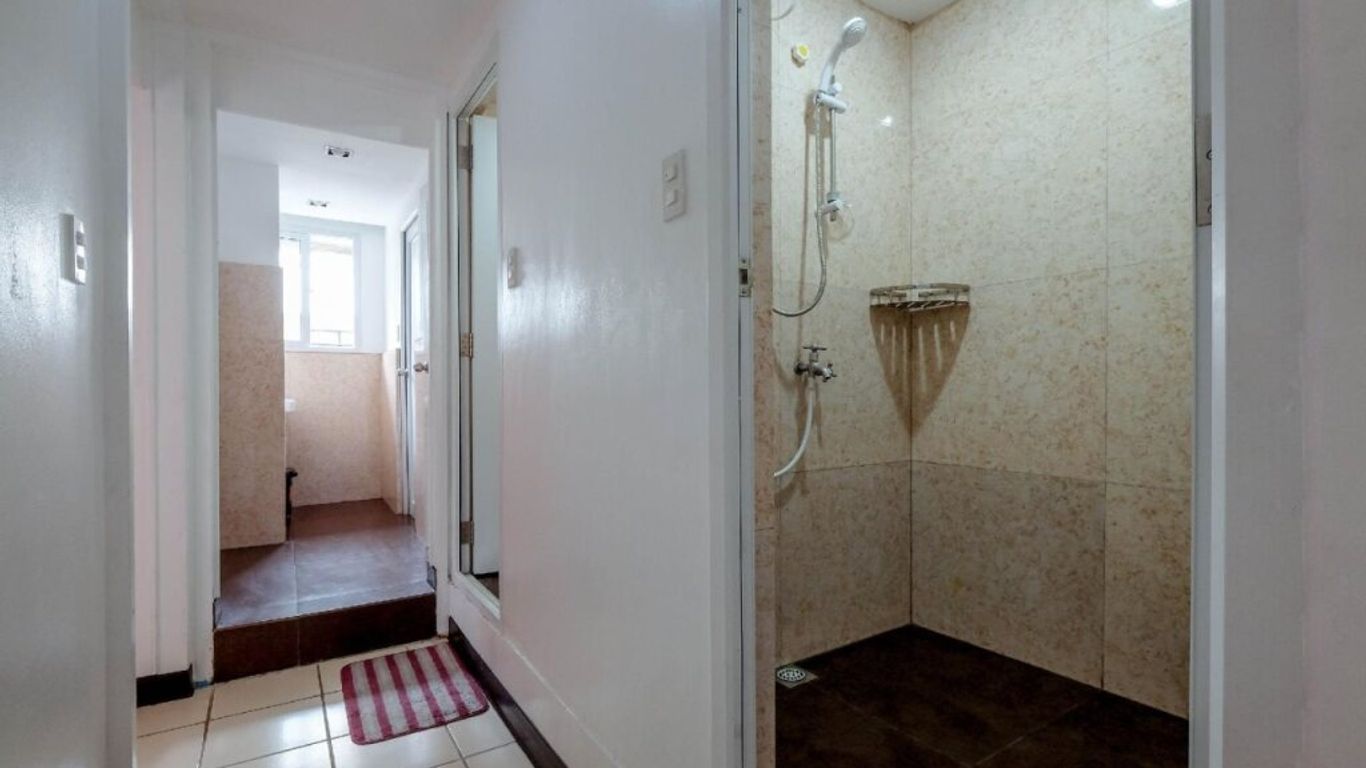 Stay Malate (Wanderers Guest House)