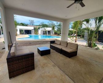 One Life Villas - Tamarindo - Piscine