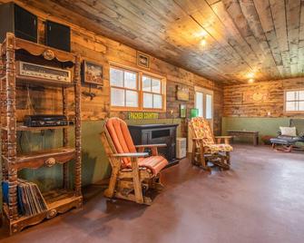 A city loft in a country setting Beautiful and serene - Westby