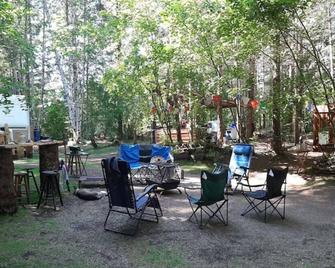 Baggins Inn campsite at Elfendahl forest. - Belfair - Patio