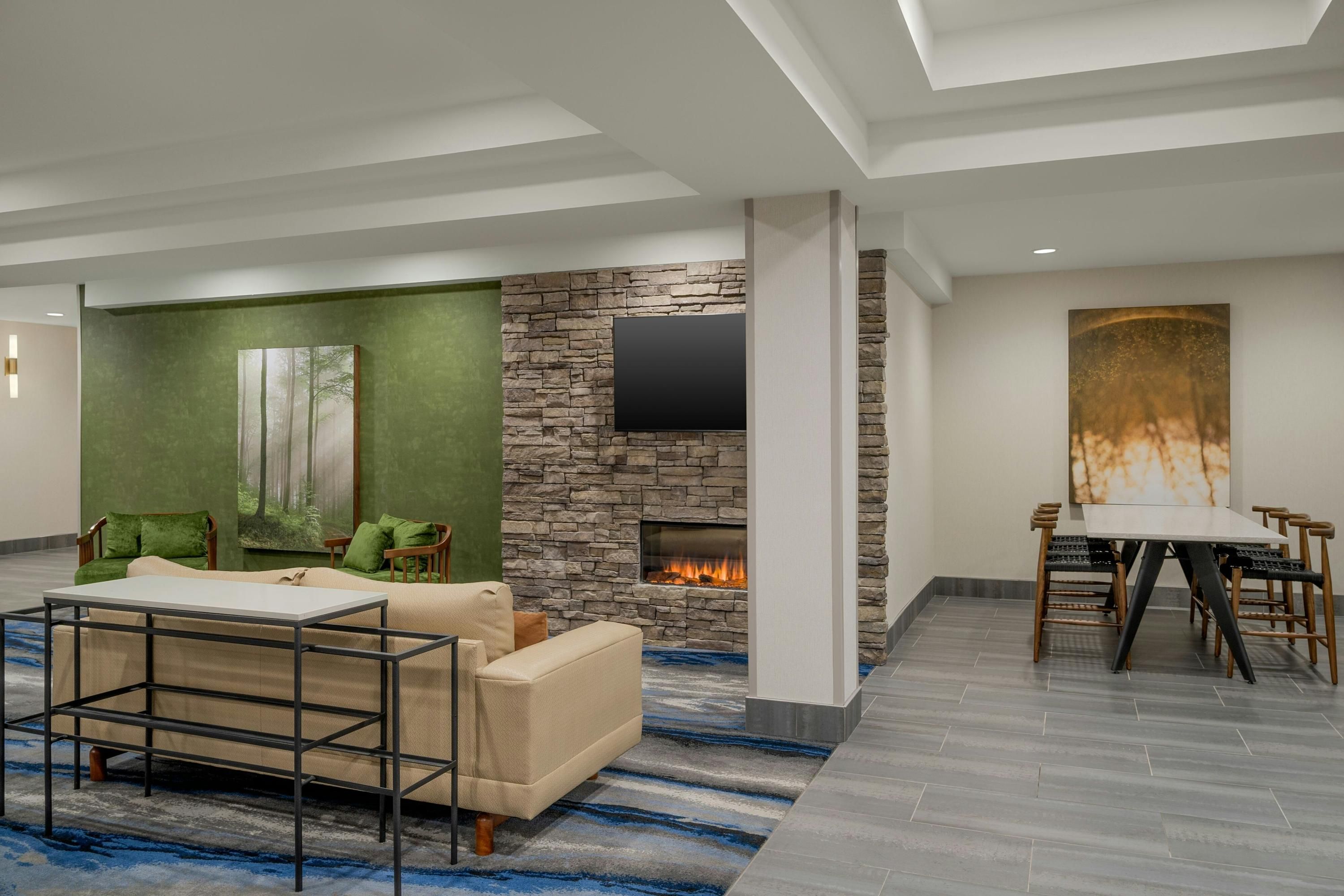 Fairfield Inn & Suites by Marriott Bloomington - בלומינגטון - לובי