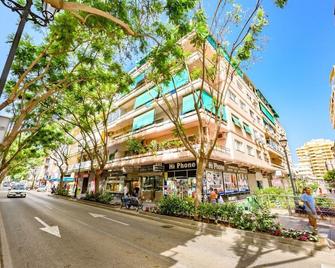 New, center and beach by 10ToSea - Fuengirola - Building