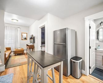 3brm/1bath North End Gem - בוסטון - חדר אוכל