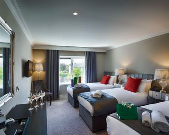 The Village Hotel, Bar and Restaurant - Bettystown