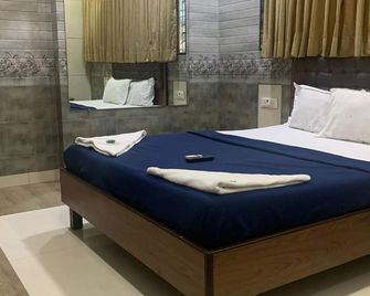 Hotel Royal Residency - Chembur - Μουμπάι - Κρεβατοκάμαρα