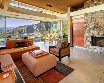 Il Cielo: Holiday Gatherings Under the Stars, Sleeps 10+ - Permit #475 - Palm Springs - Sala de estar