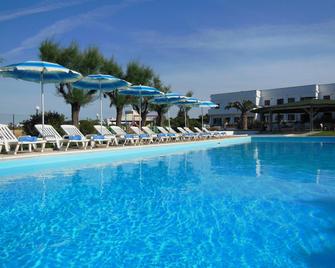 Residence Club Barbara - Ostuni - Piscina