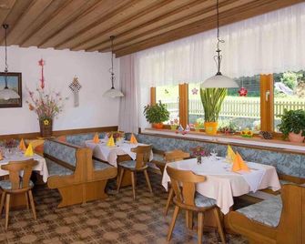 Triple room with shower, toilet - Lindenhof , guesthouse - Rauris - Restaurant