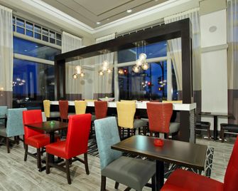 Hampton Inn Kansas City/Downtown Financial District - Kansas City - Restaurant
