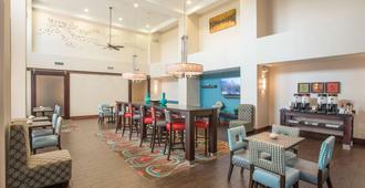 Hampton Inn & Suites Dayton-Airport - Englewood - Restaurante