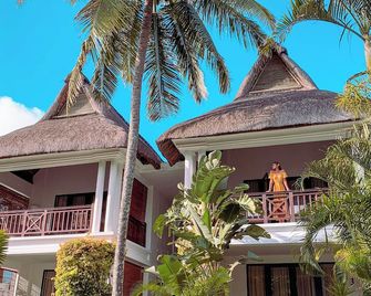 Constance Sakoa Boutik - Trou Aux Biches - Edificio
