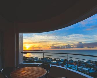 Hotel Sunset Hill - Onna - Balcony