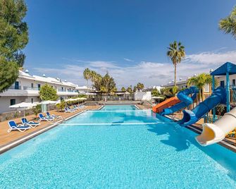 THB Tropical Island - Playa Blanca - בריכה