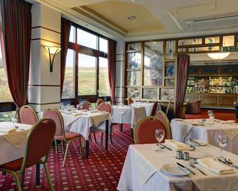 شيب ويلز هوتل - بنريث - مطعم