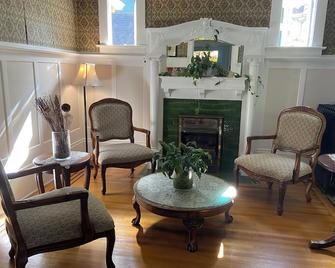 Windsor Guest House - ונקובר - סלון