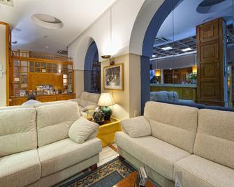 Hotel Regio 2 - Cadiz - Living room