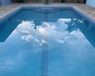 Villa with big Pool, 3 minutes to the stunning white beach - Diani Beach - Piscine